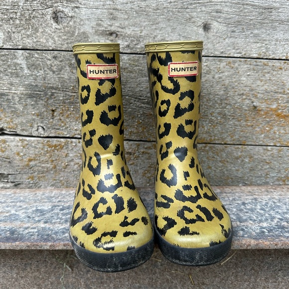 Hunter Leopard Pattern Rain Boots ☔️ - Picture 1 of 7